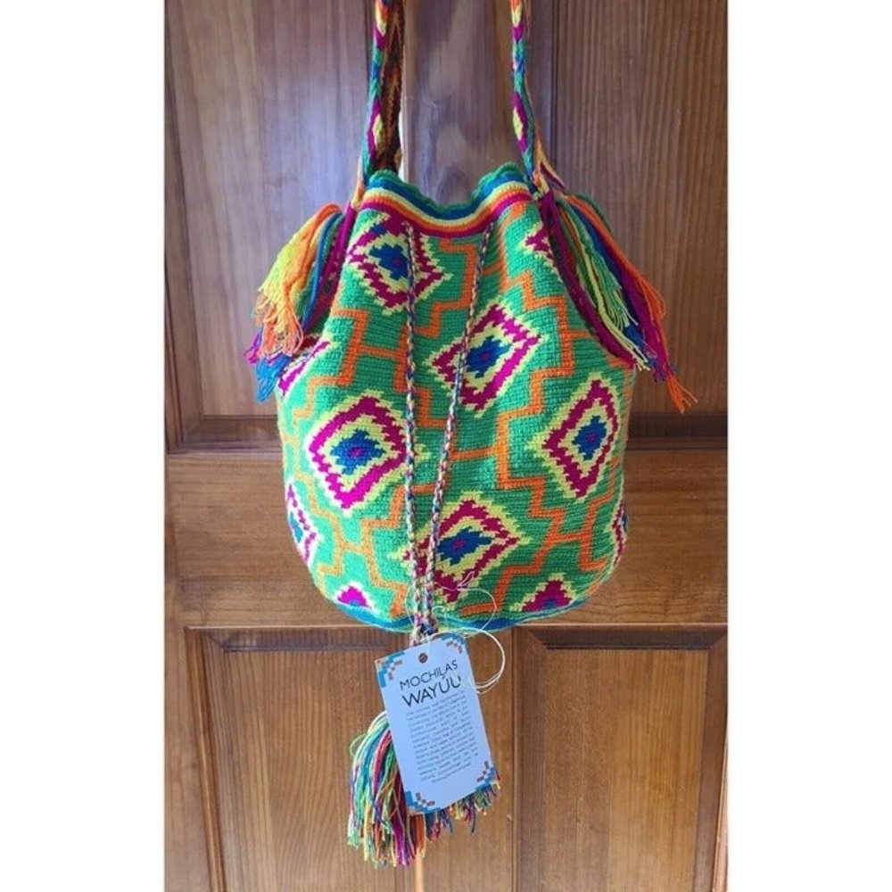 NWT Wayuu Mochila Hand Woven Tribe Colorful Shoulder Crossbody Bag Colombia